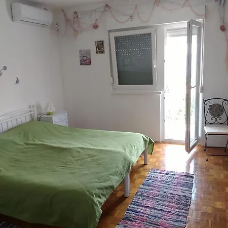 By The Sea - 13623 * تروغير