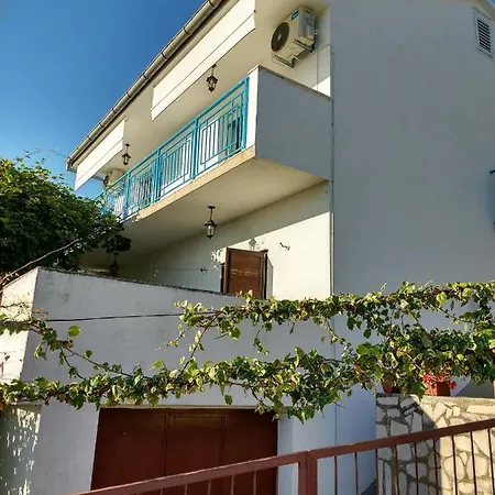 By The Sea - 13623 Trogir