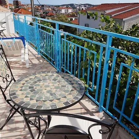 Apartman By The Sea - 13623 *