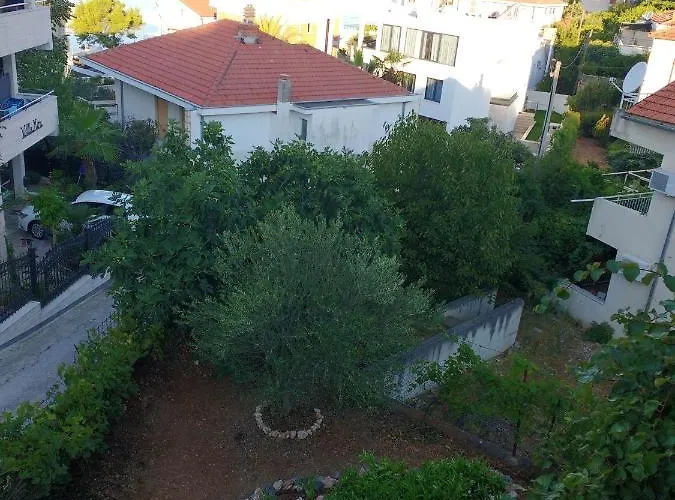 Apartman By The Sea - 13623 Trogir